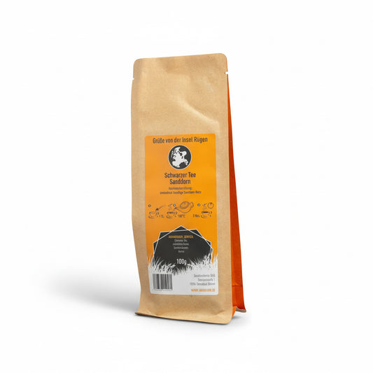 Sanddorn auf schwarzem Tee